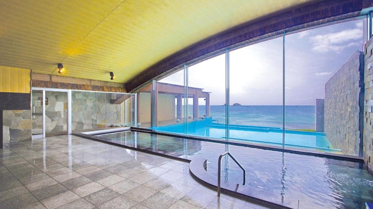 Hotel Nishinagato Resort Takibe Luaran gambar